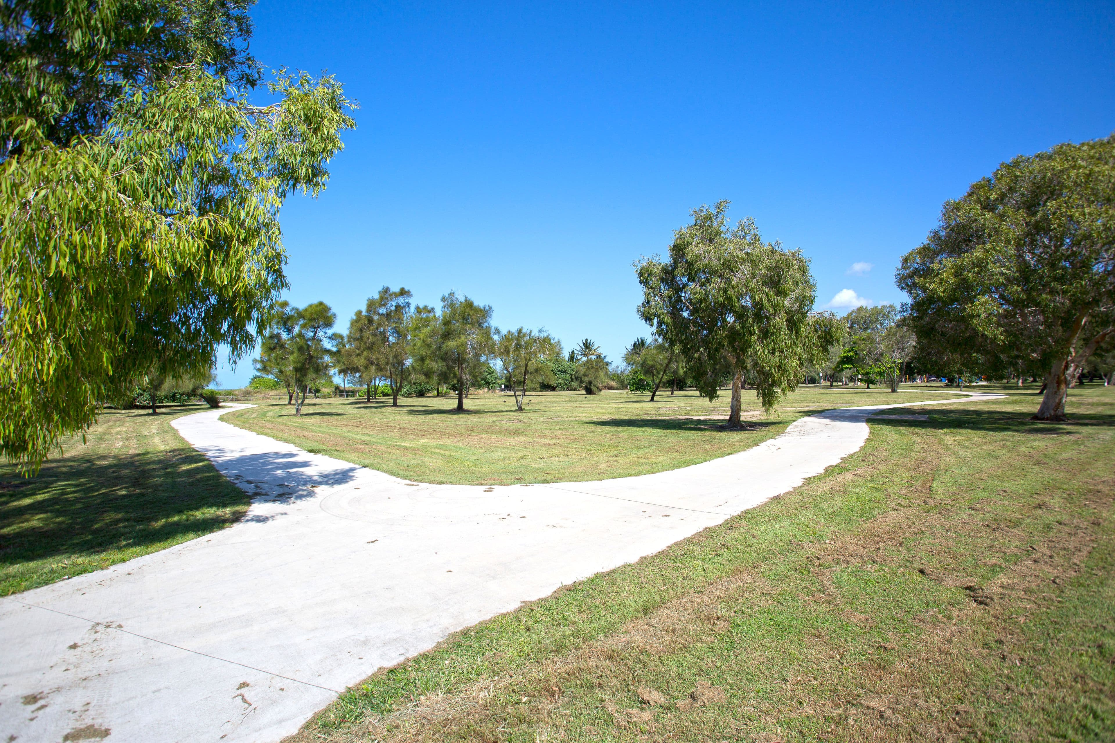 8 Prudhoe Street, East Mackay QLD 4740, East Mackay - Thumbnail 2