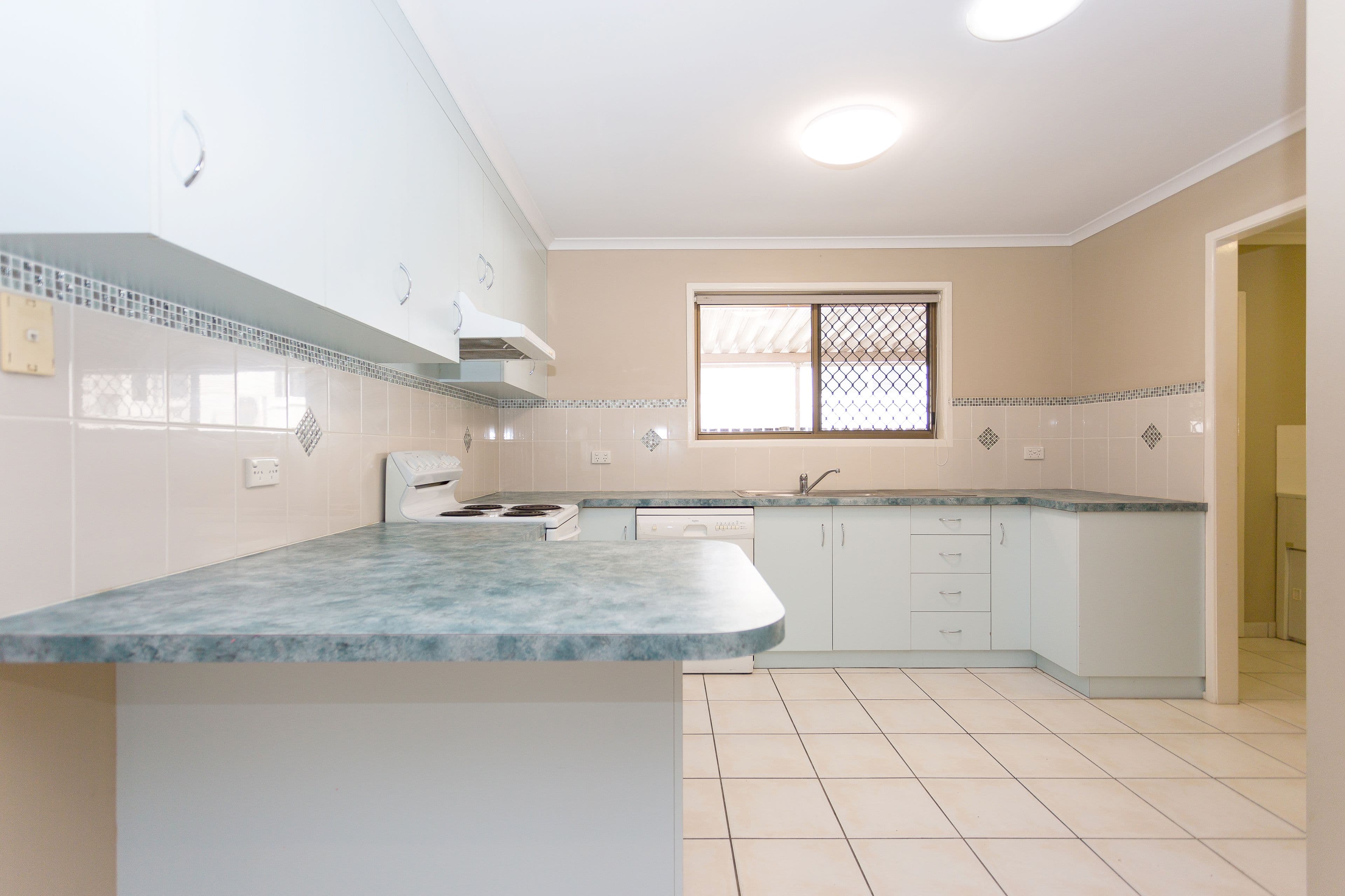 8 Prudhoe Street, East Mackay QLD 4740, East Mackay - Thumbnail 4