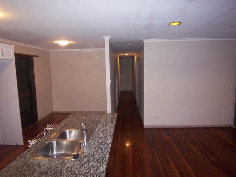 MOUNT GRAVATT EAST QLD 4122, Mount Gravatt East - Thumbnail 5