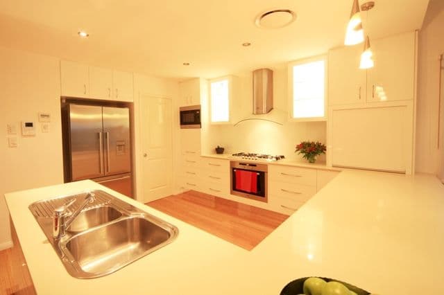 42 McIlwraith Avenue, NORMAN PARK QLD 4170, Norman Park - Thumbnail 6