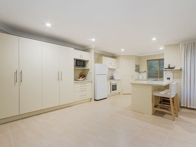 22 Tandanus Court, Oxenford QLD 4210, Oxenford - Thumbnail 2