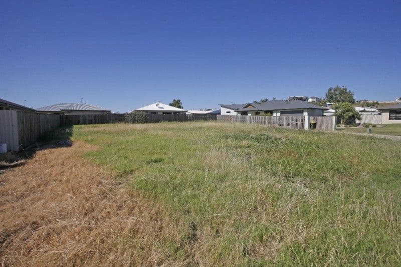 4 Henning Court, BUSHLAND BEACH QLD 4818, Bushland Beach - Thumbnail 4