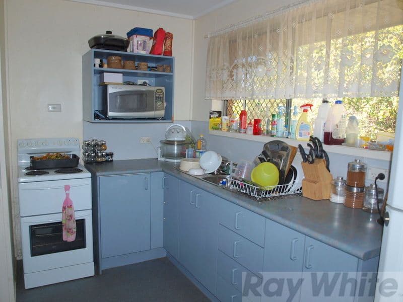 35 Stubbin Street, BUNDAMBA QLD 4304, Bundamba - Thumbnail 3