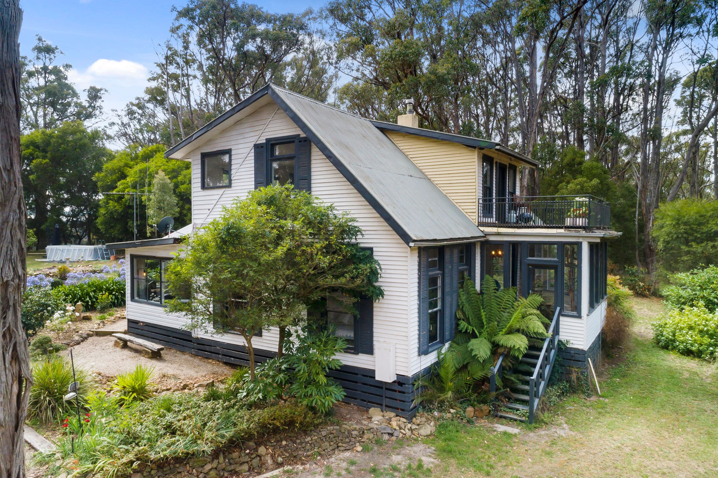 (1 & 2) 44 Donalds Road, Woodend VIC 3442, Woodend - Thumbnail 3