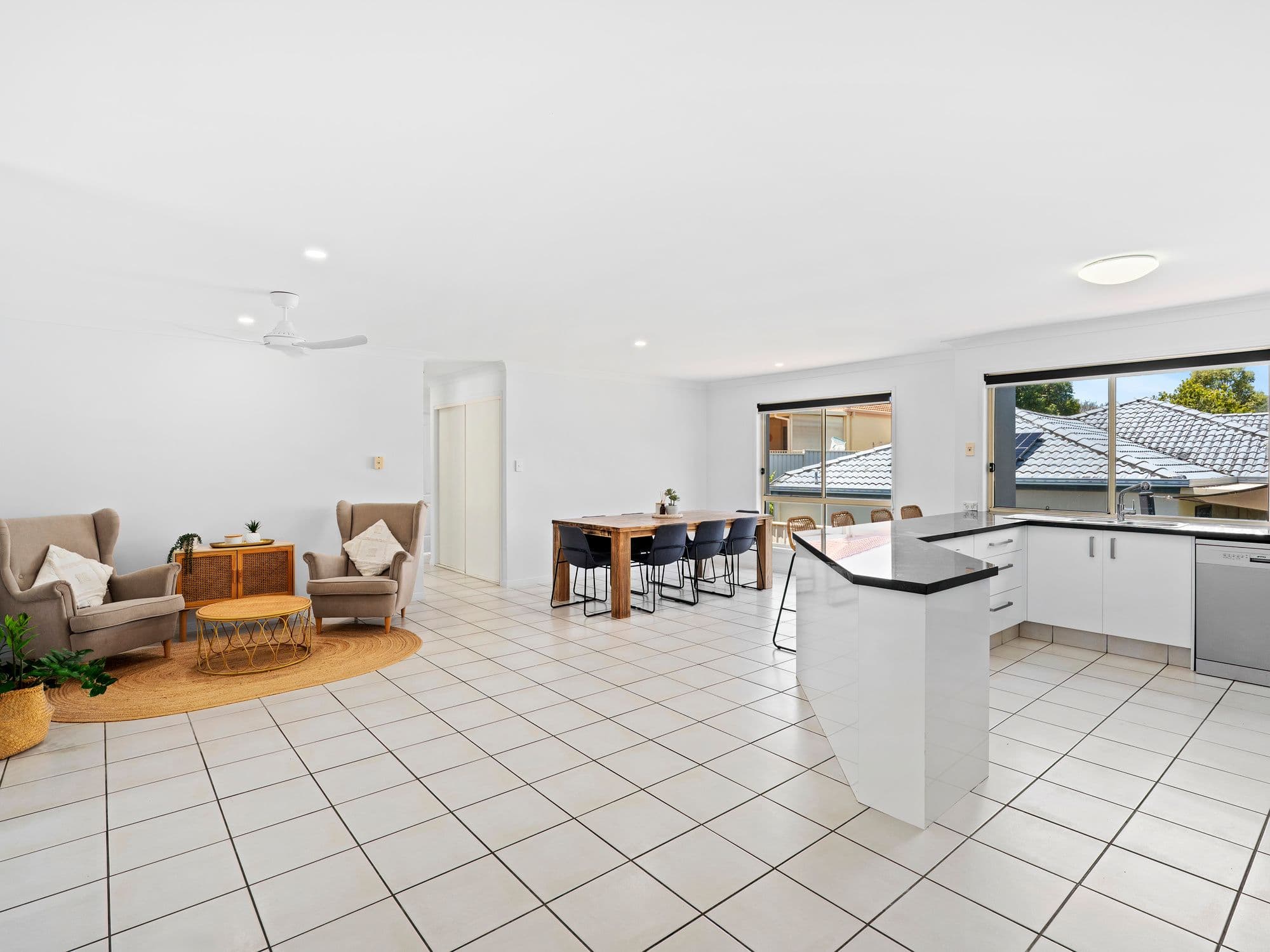 1 Mellissah Crescent, Arundel QLD 4214, Arundel - Thumbnail 3