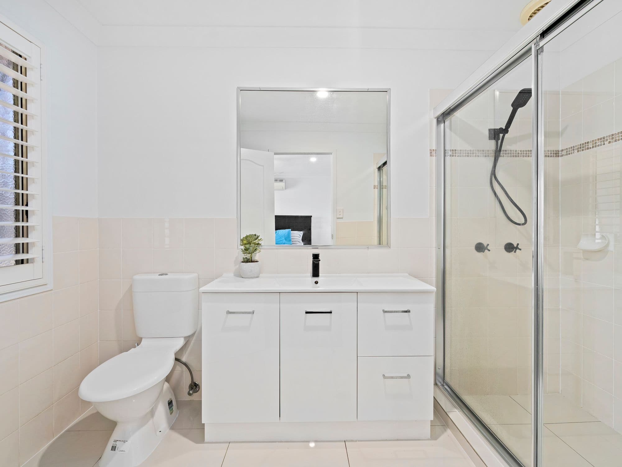 1 Mellissah Crescent, Arundel QLD 4214, Arundel - Thumbnail 7