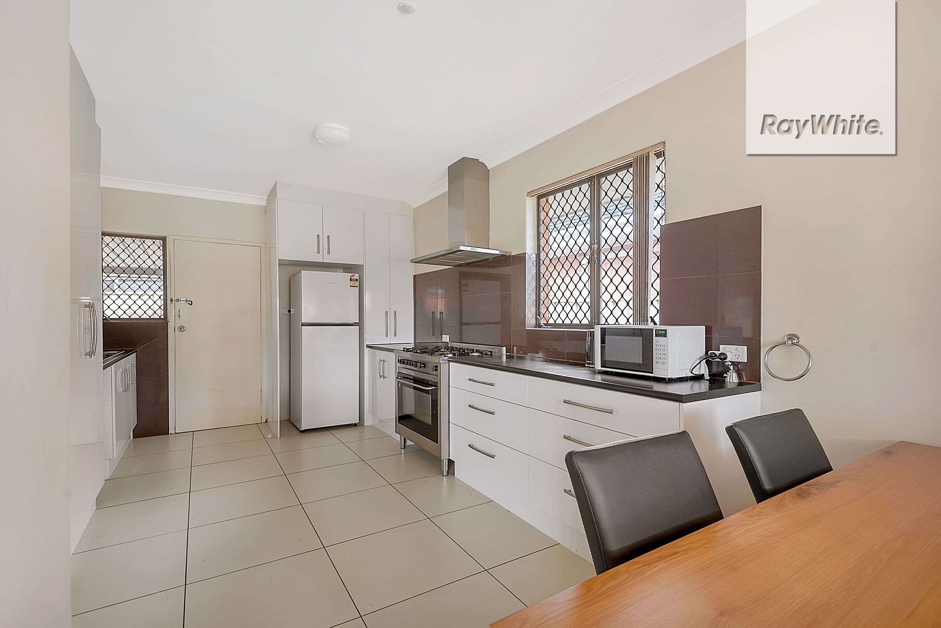 5B Spencer Street, Parafield Gardens SA 5107, Parafield Gardens - Thumbnail 3