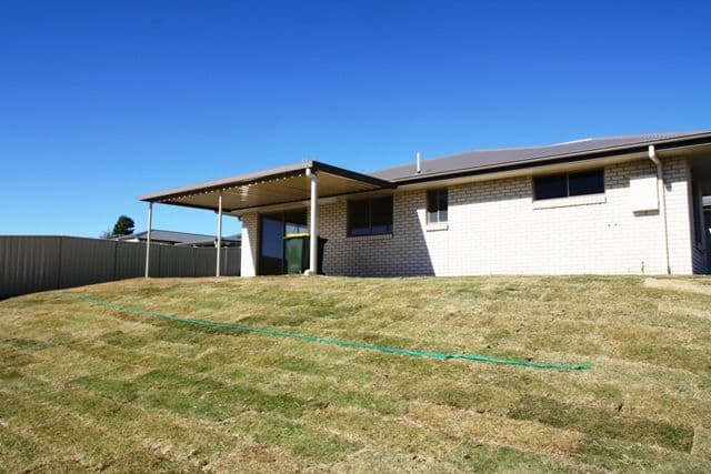 4 Lookout Place, WARWICK QLD 4370, Warwick - Thumbnail 2