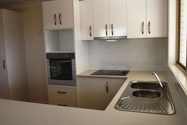 4 Lookout Place, WARWICK QLD 4370, Warwick - Thumbnail 3