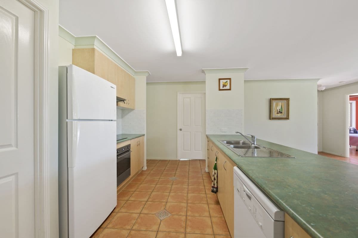 35 Peters Road, Meringandan West QLD 4352, Meringandan West - Thumbnail 4