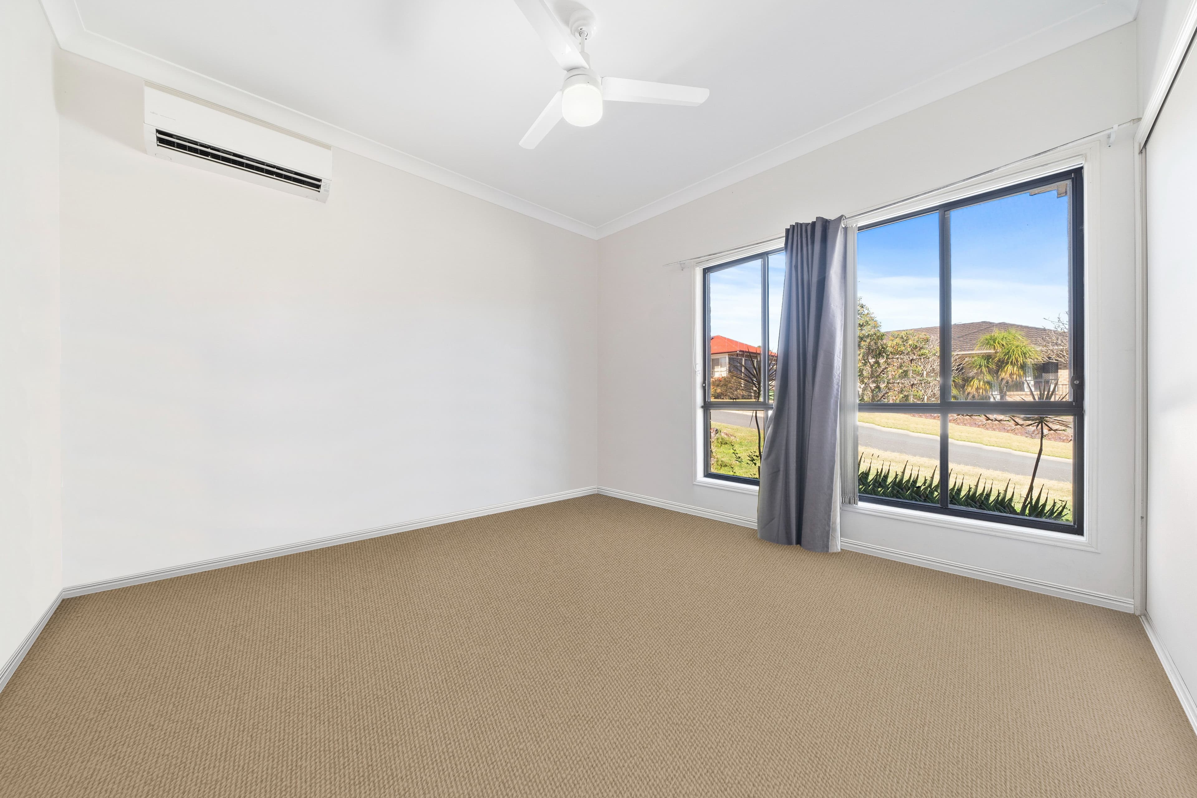 4 Bella Vista Circuit, Edens Landing QLD 4207, Edens Landing - Thumbnail 3