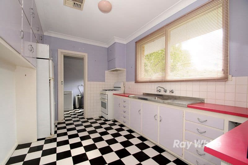 67 Kelvinside Road, NOBLE PARK VIC 3174, Noble Park - Thumbnail 3