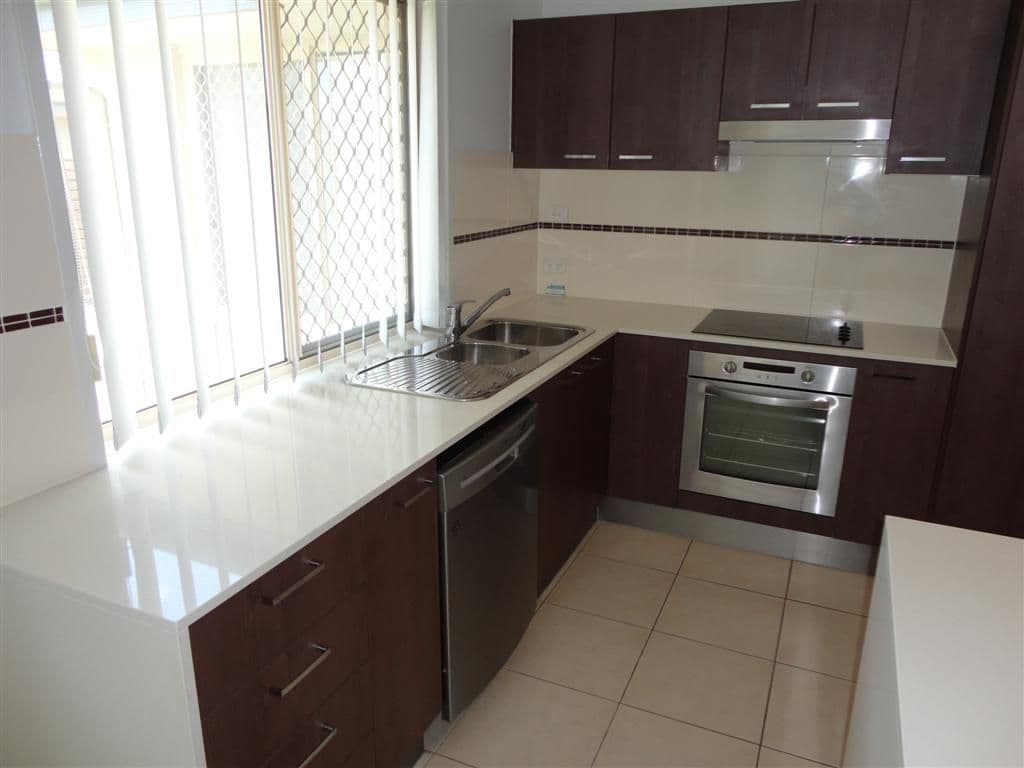 49 Lady Penrhyn Drive, ELI WATERS QLD 4655, Eli Waters - Thumbnail 7