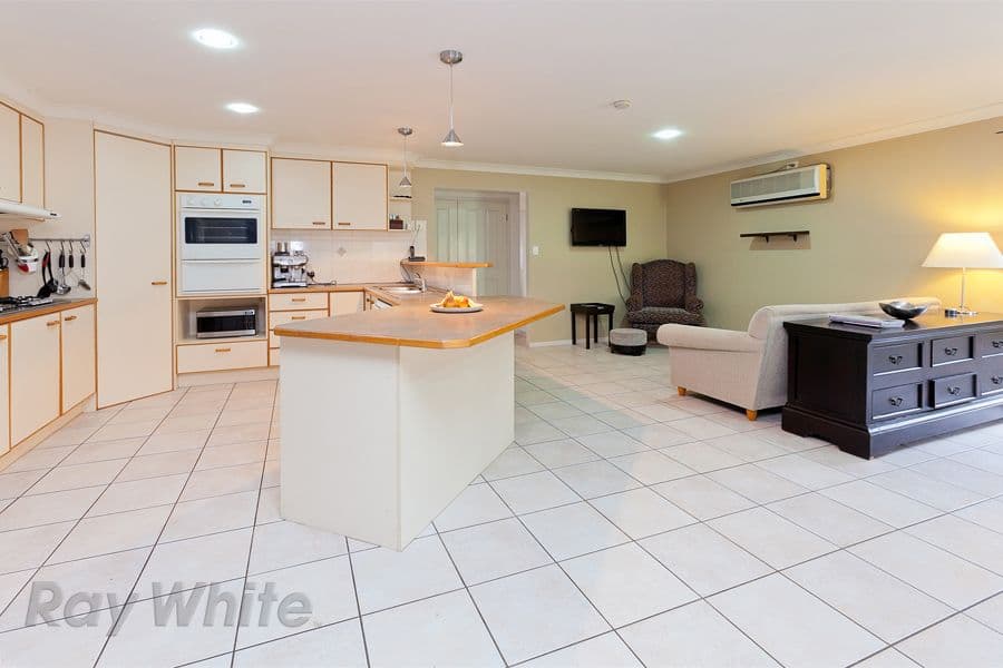15 Streamview Crescent, SPRINGFIELD QLD 4300, Springfield - Thumbnail 2