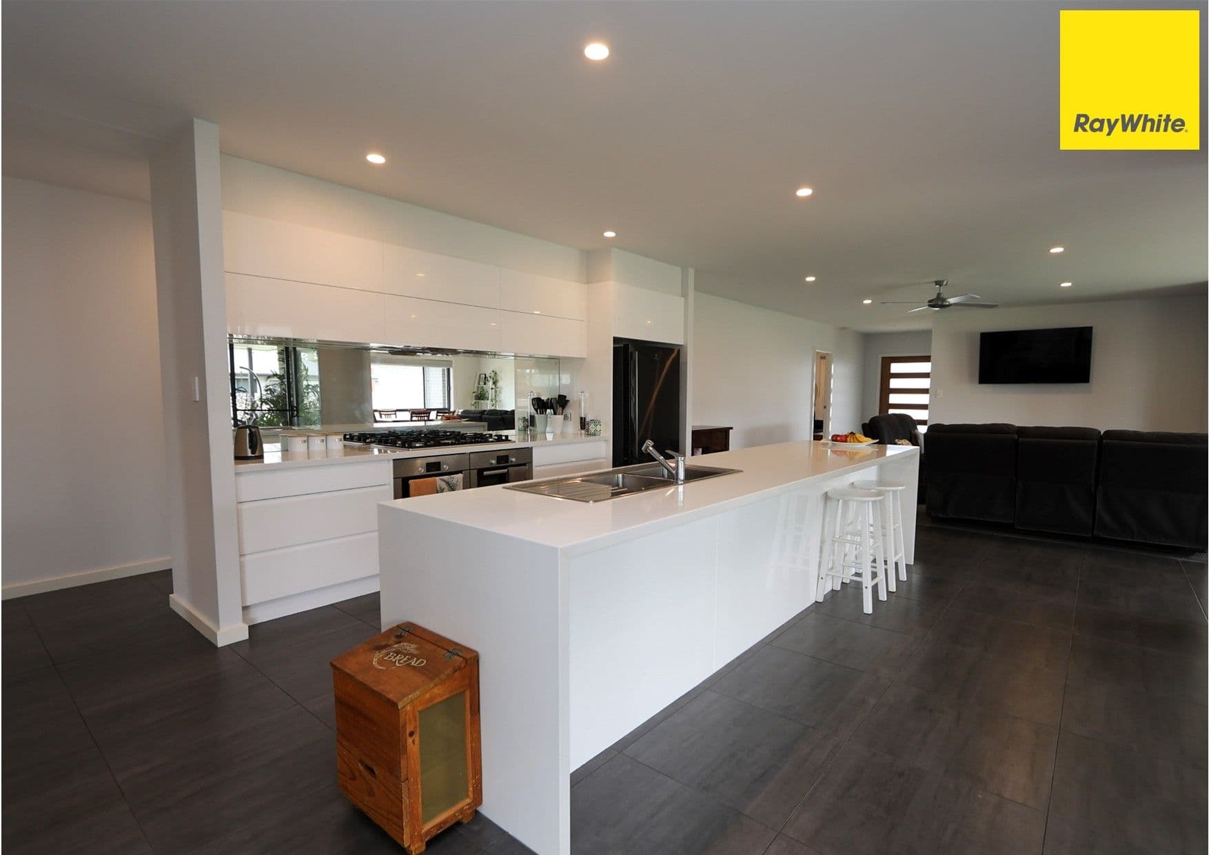 4 Stainfield Drive, Inverell NSW 2360, Inverell - Thumbnail 4