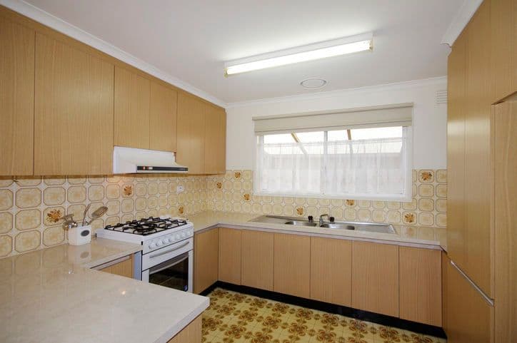 75 Moruya Drive, GROVEDALE VIC 3216, Grovedale - Thumbnail 3