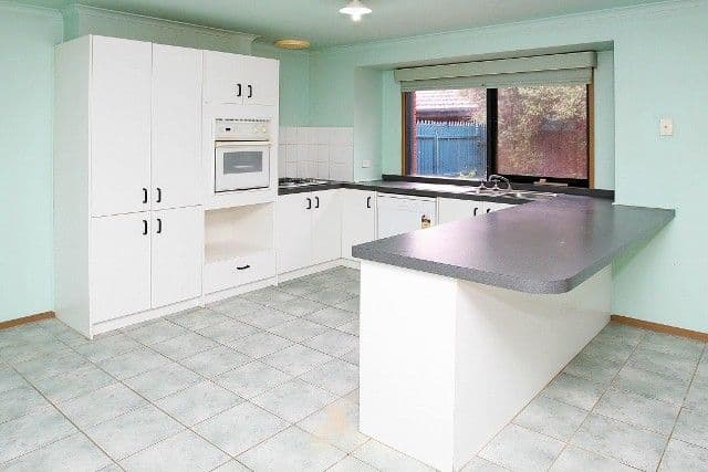 12 Dairy Close, SYDENHAM VIC 3037, Sydenham - Thumbnail 2