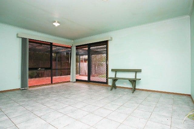 12 Dairy Close, SYDENHAM VIC 3037, Sydenham - Thumbnail 3