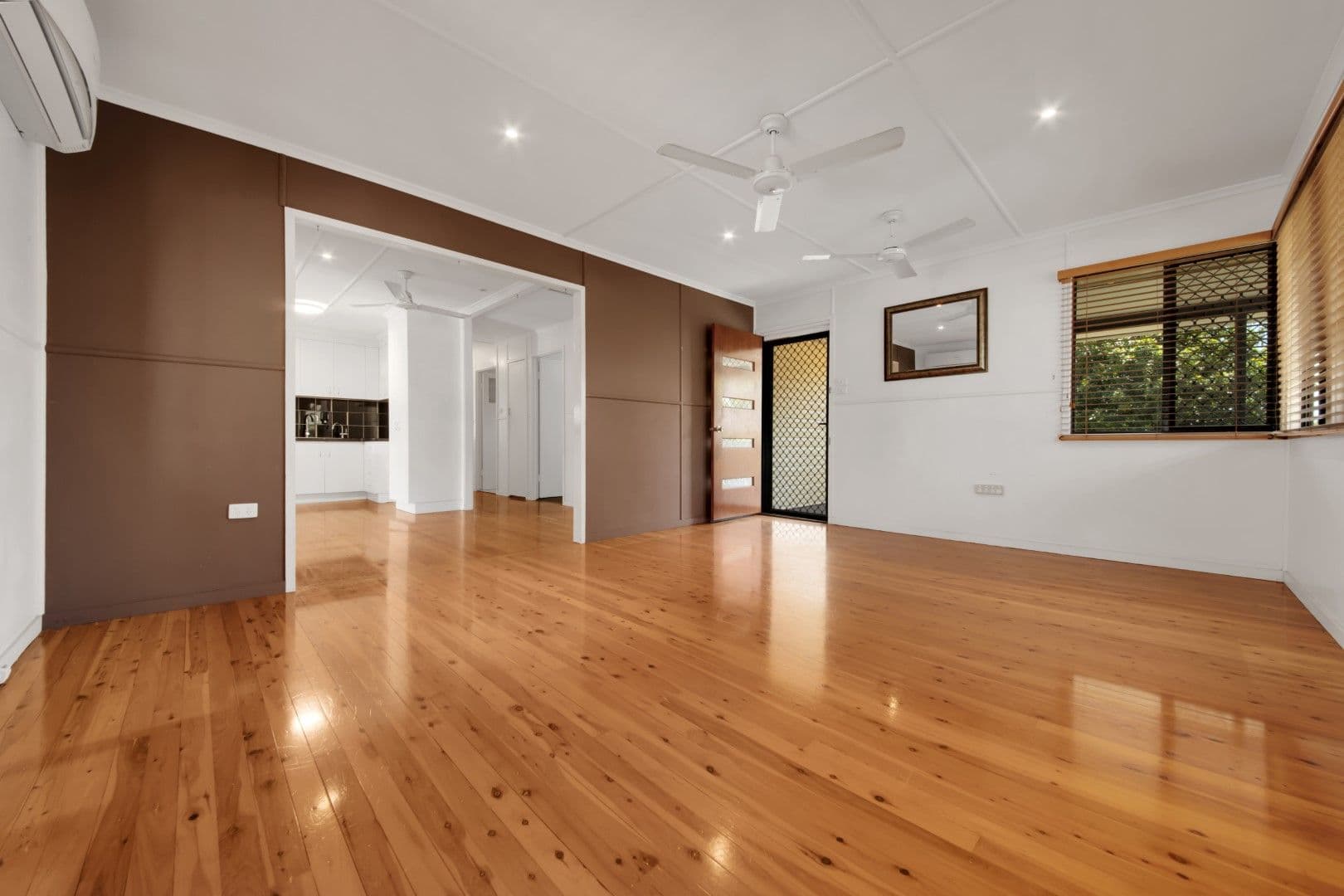11 Harvey Street, West Gladstone QLD 4680, West Gladstone - Thumbnail 4