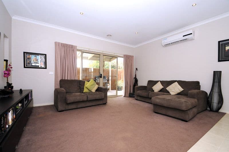 19 Lake View Drive, NARRE WARREN SOUTH VIC 3805, Narre Warren South - Thumbnail 7