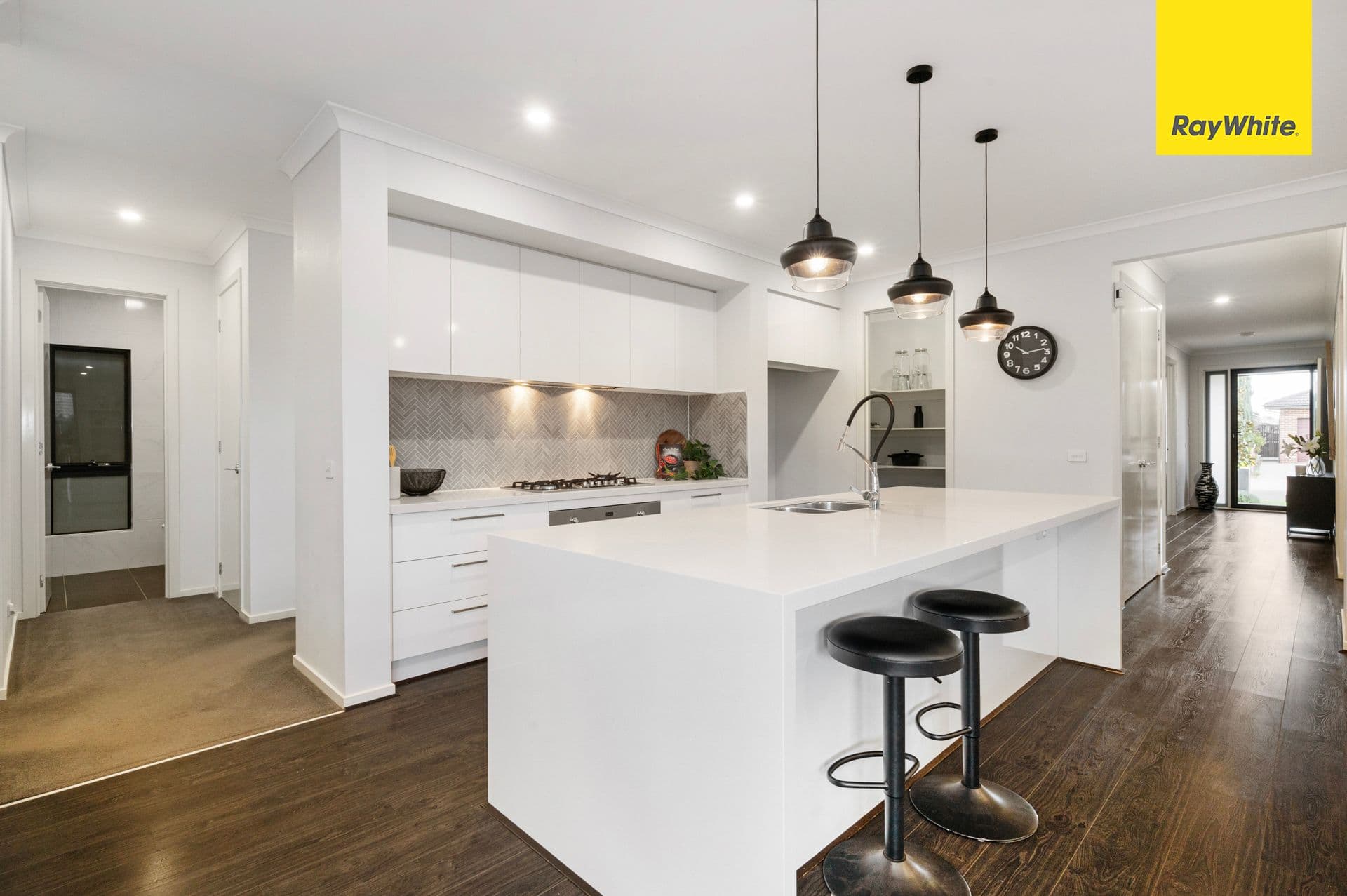 24 Fergus Street, THORNHILL PARK VIC 3335, Thornhill Park - Thumbnail 4