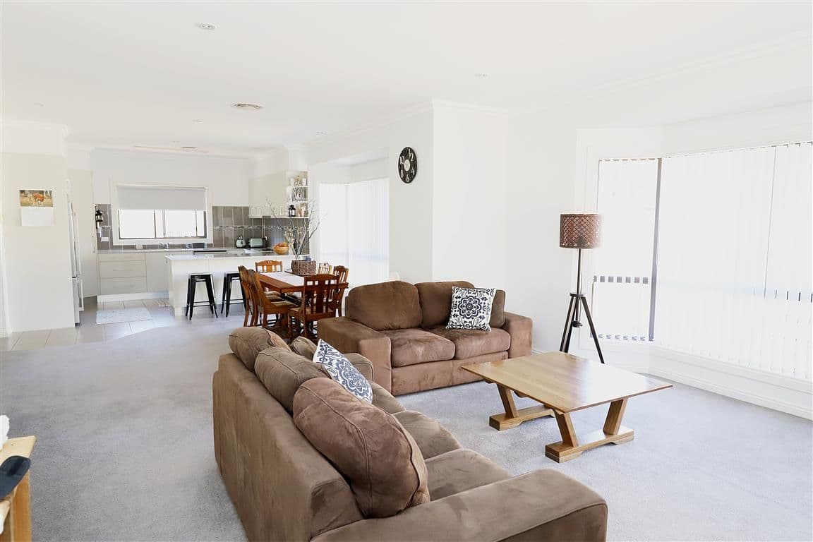 52 Simpson Street, Tumut NSW 2720, Tumut - Thumbnail 2