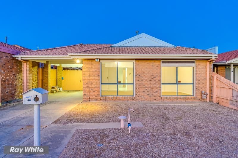 40 Karinya Close, Werribee VIC 3030, Werribee - Thumbnail 2