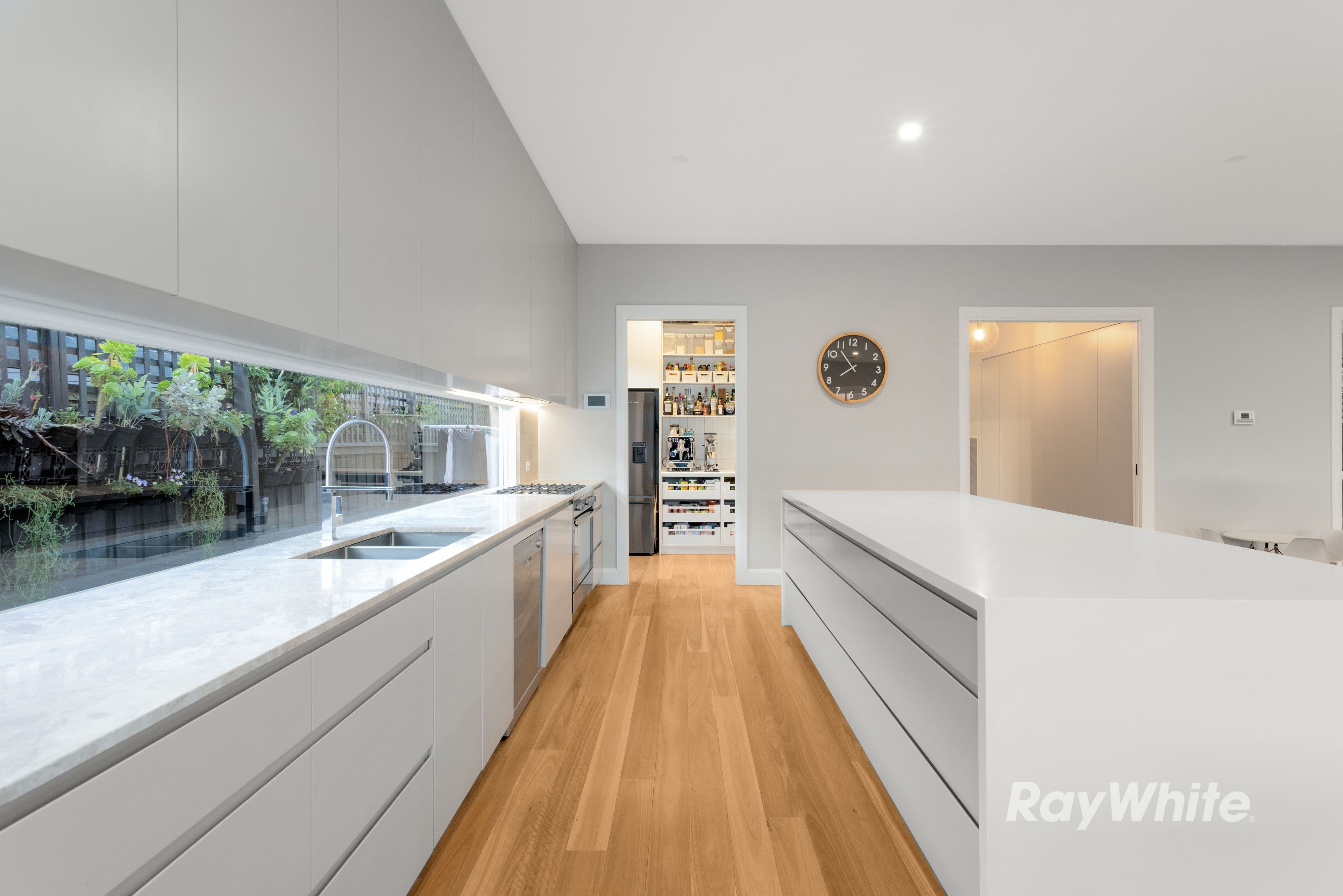 215 Neerim Road, Carnegie VIC 3163, Carnegie - Thumbnail 3