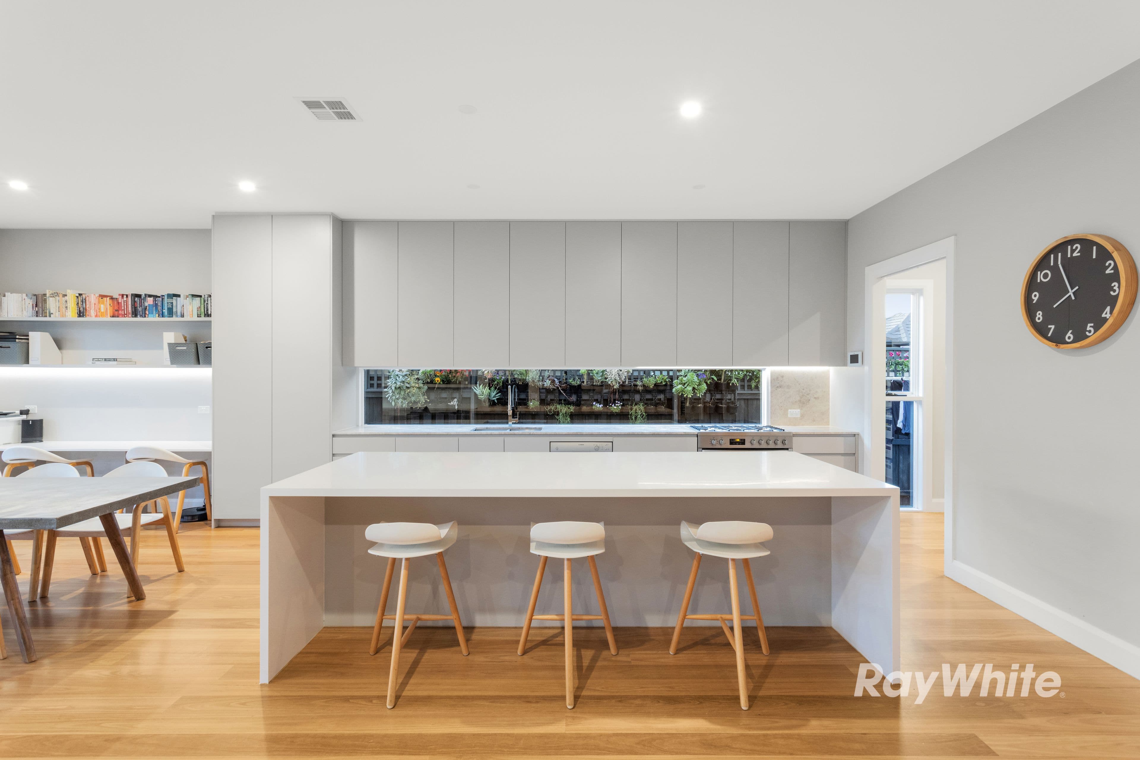 215 Neerim Road, Carnegie VIC 3163, Carnegie - Thumbnail 5