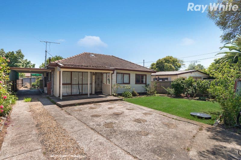 18 Gardiner Avenue, Dandenong North VIC 3175, Dandenong North - Thumbnail 2