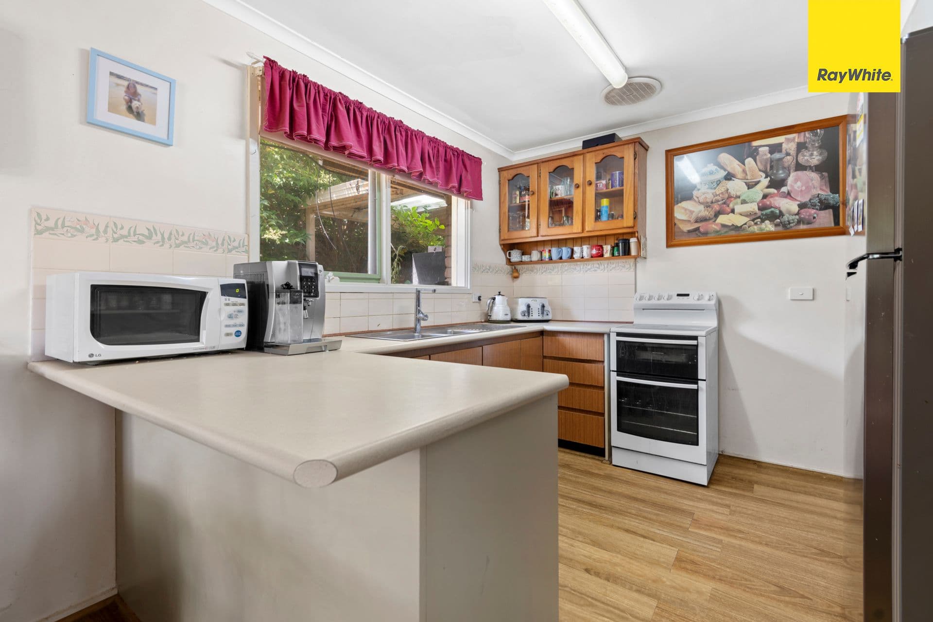 10 Lawson Road, Melton South VIC 3338, Melton South - Thumbnail 5