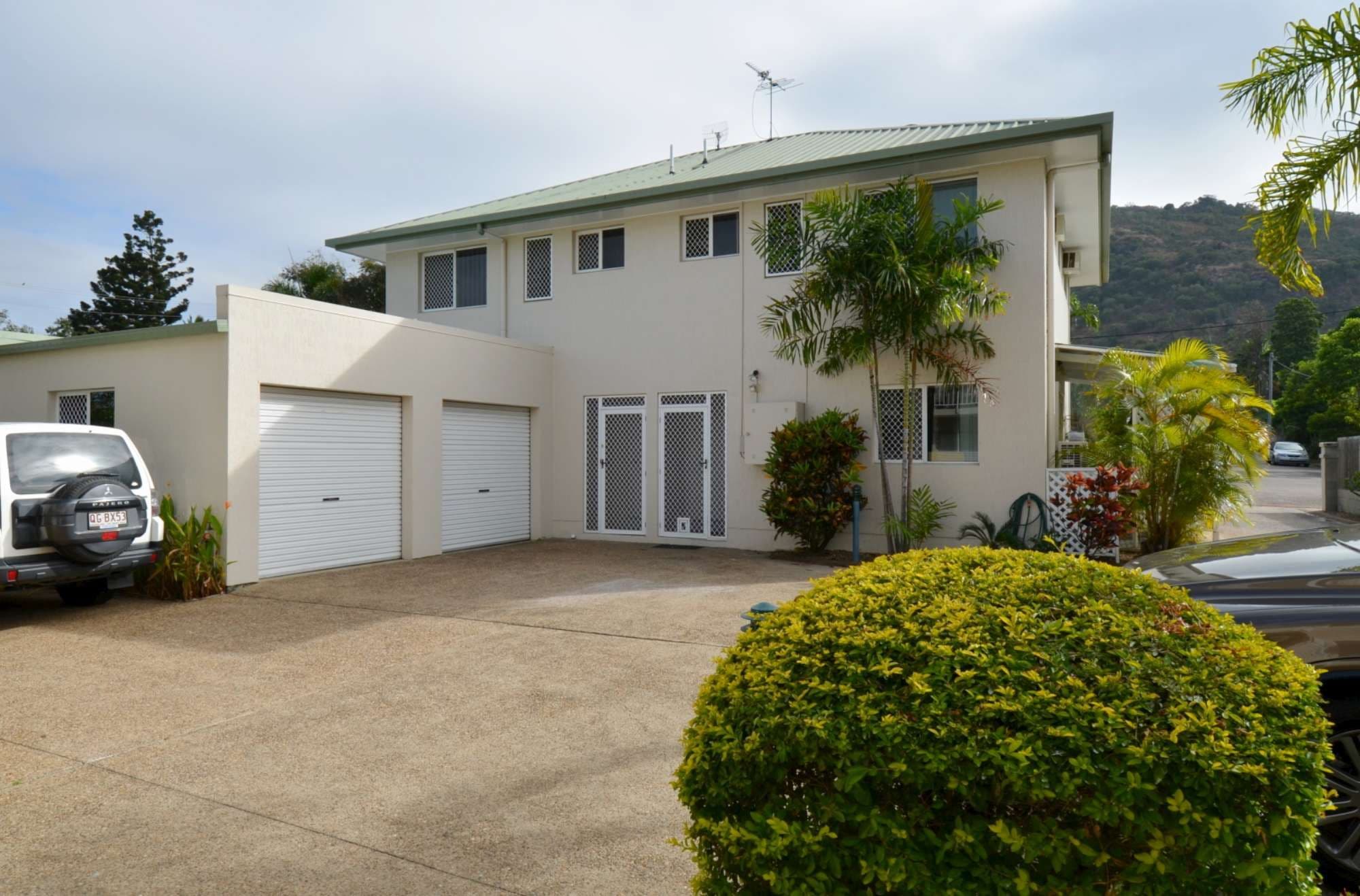 8 Lamington Road, WEST END QLD 4810, West End - Thumbnail 2