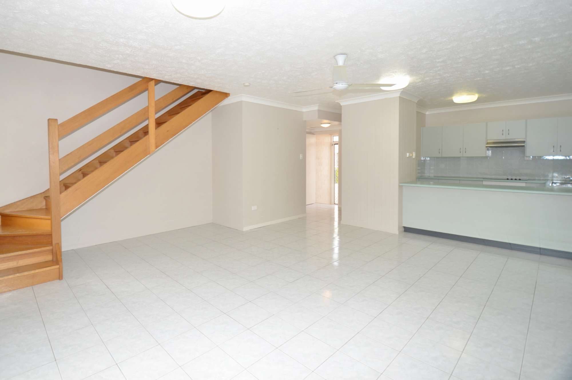 8 Lamington Road, WEST END QLD 4810, West End - Thumbnail 3
