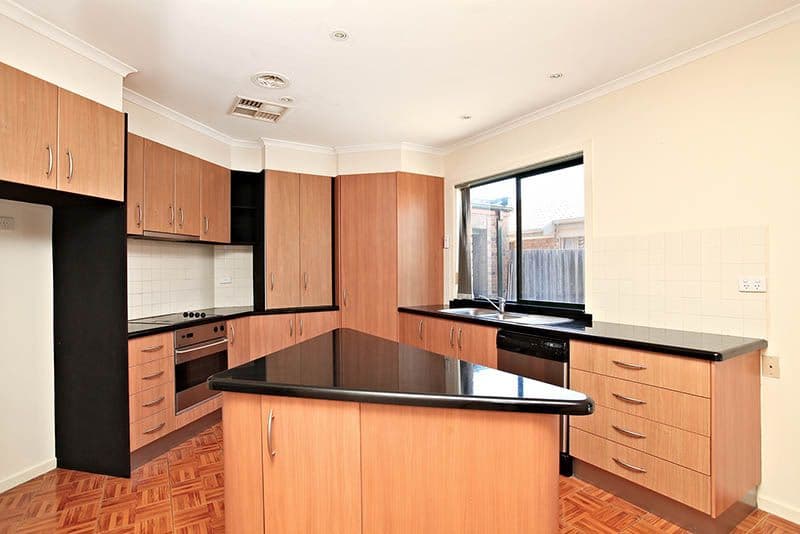 14 Upton Drive, HILLSIDE VIC 3037, Hillside - Thumbnail 3