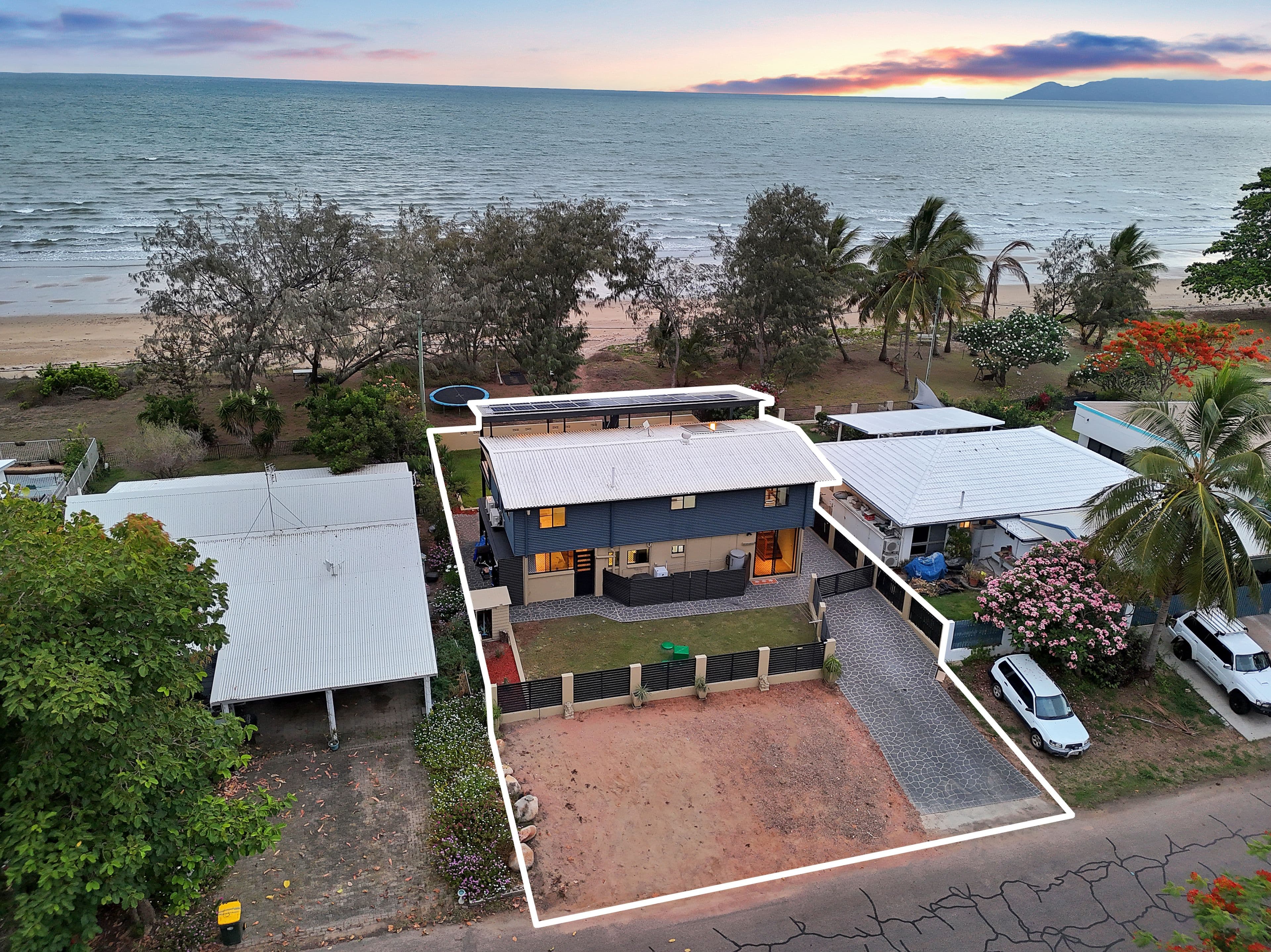 103 Cay Street, Saunders Beach QLD 4818, Saunders Beach - Thumbnail 2