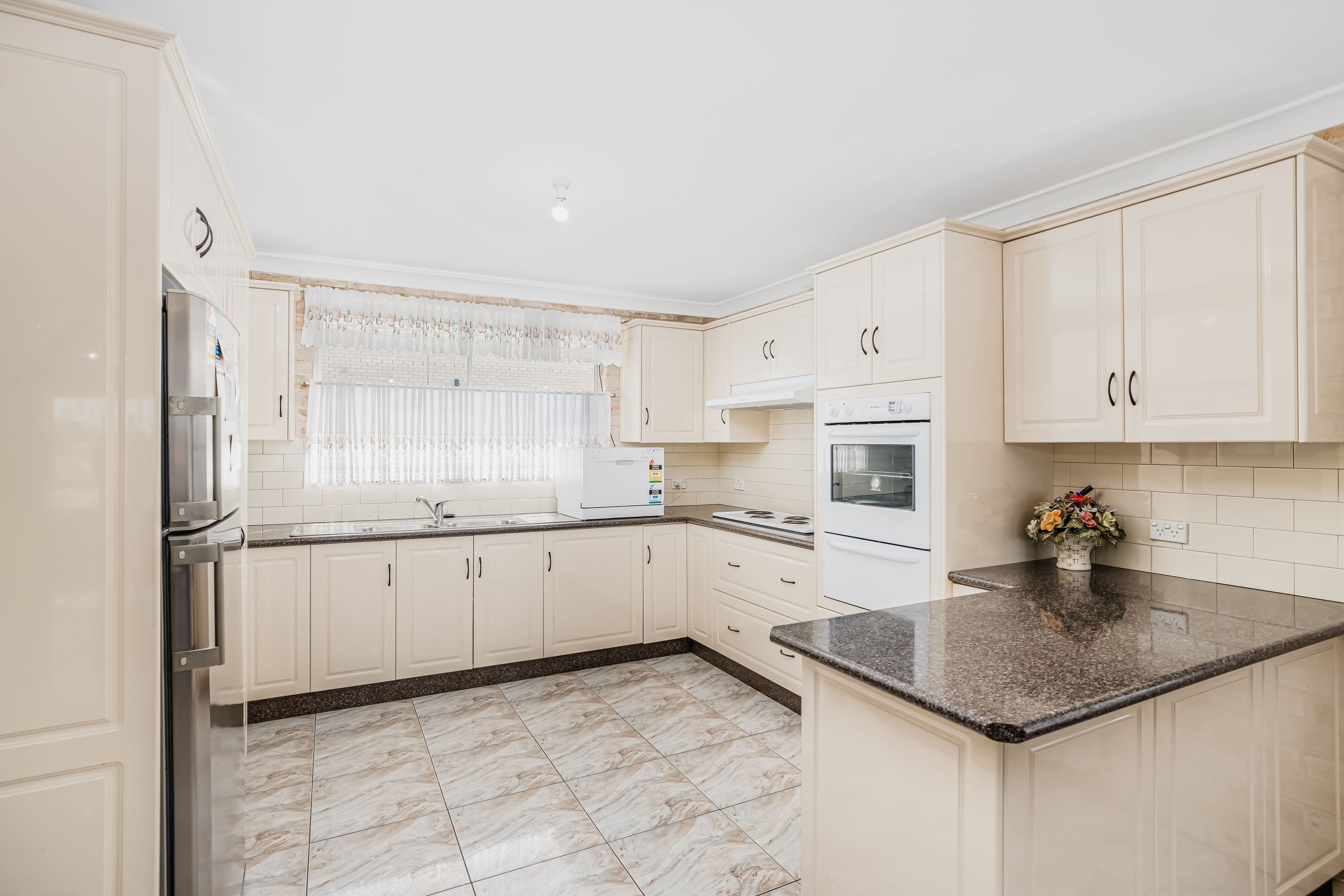 11 Lodi Close, West Hoxton NSW 2171, West Hoxton - Thumbnail 6