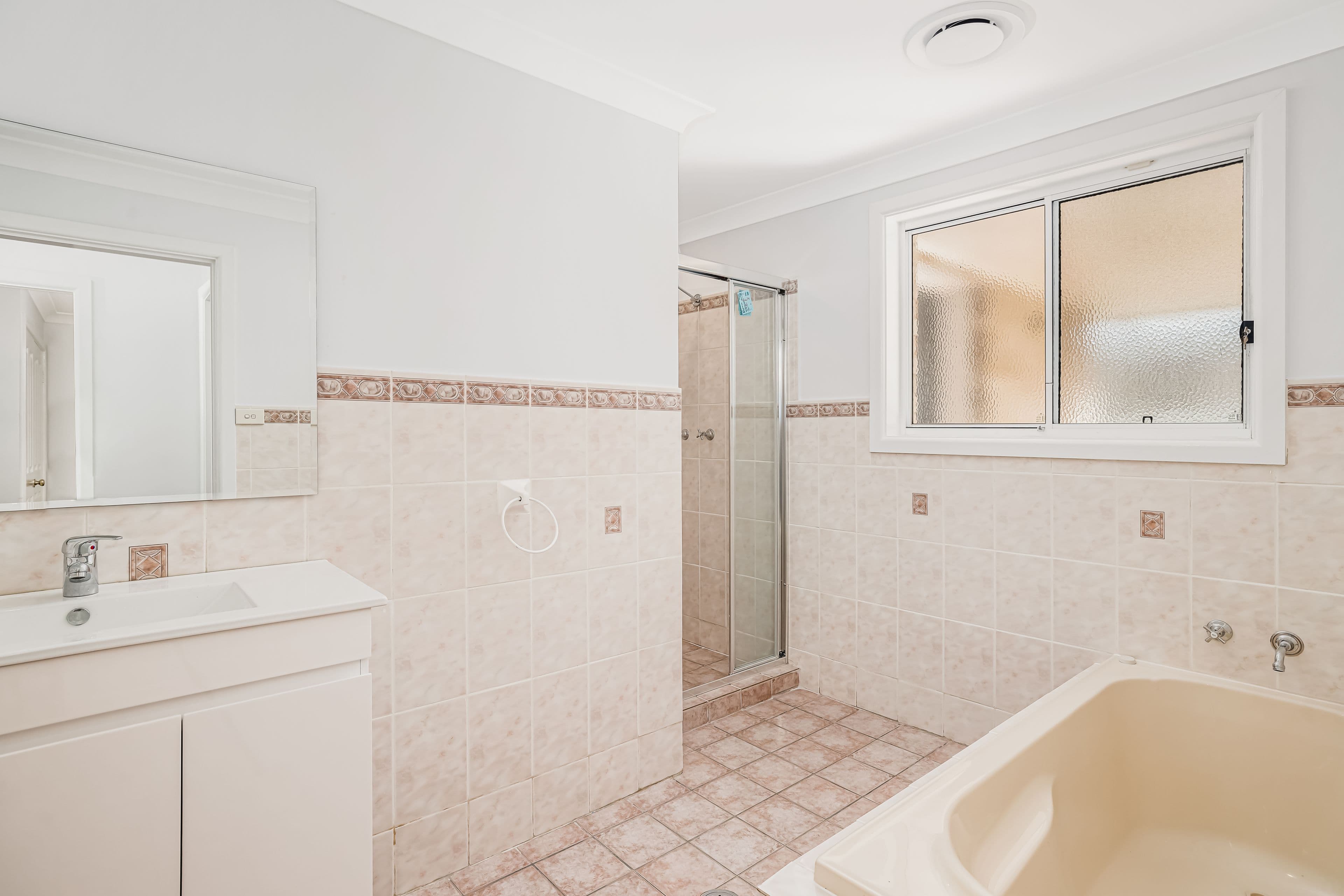 11 Lodi Close, West Hoxton NSW 2171, West Hoxton - Thumbnail 7