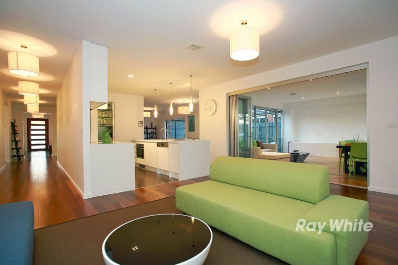 10 Morrant Mews, LYNBROOK VIC 3975, Lynbrook - Thumbnail 2