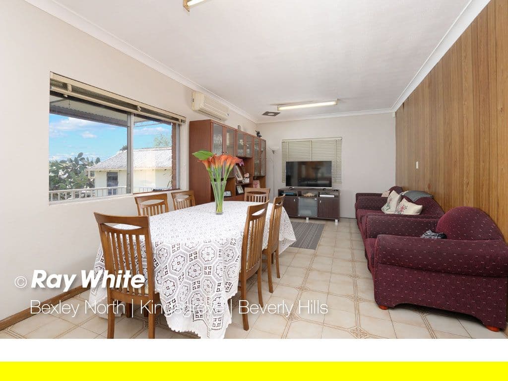 27 Dunkirk Avenue, Kingsgrove - Thumbnail 2