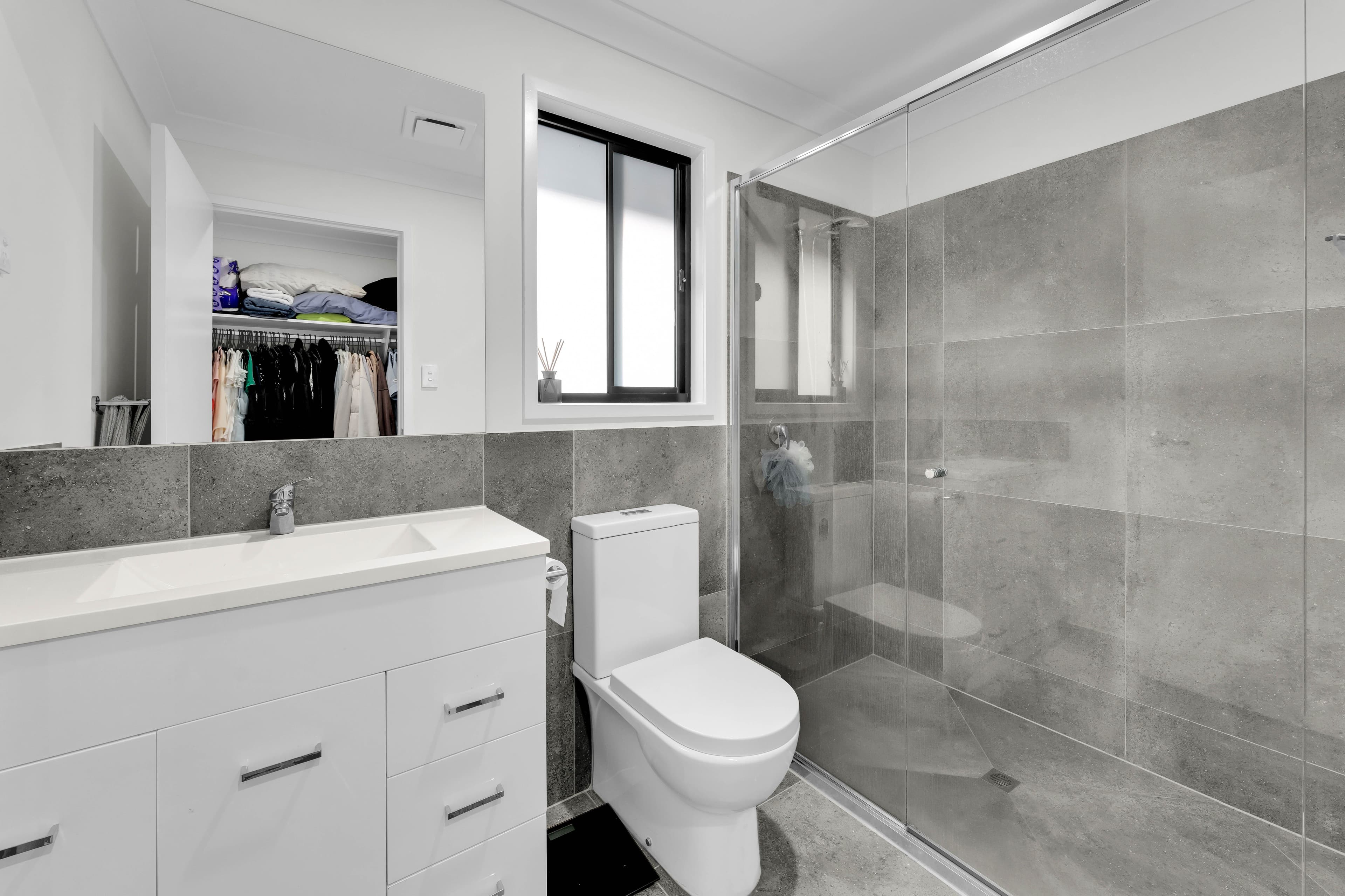 62 Locke Crescent, Redbank Plains QLD 4301, Redbank Plains - Thumbnail 3