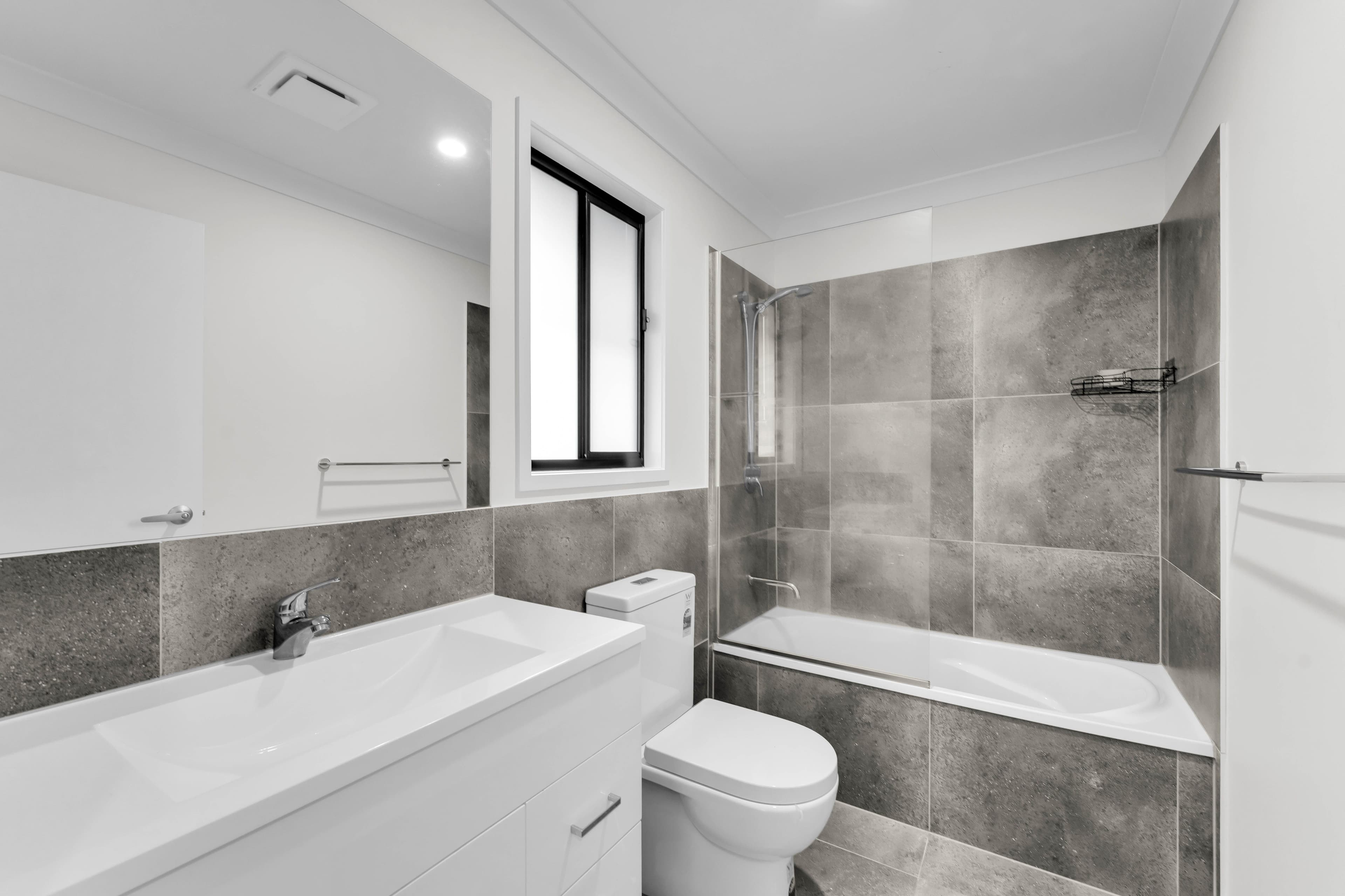 62 Locke Crescent, Redbank Plains QLD 4301, Redbank Plains - Thumbnail 8