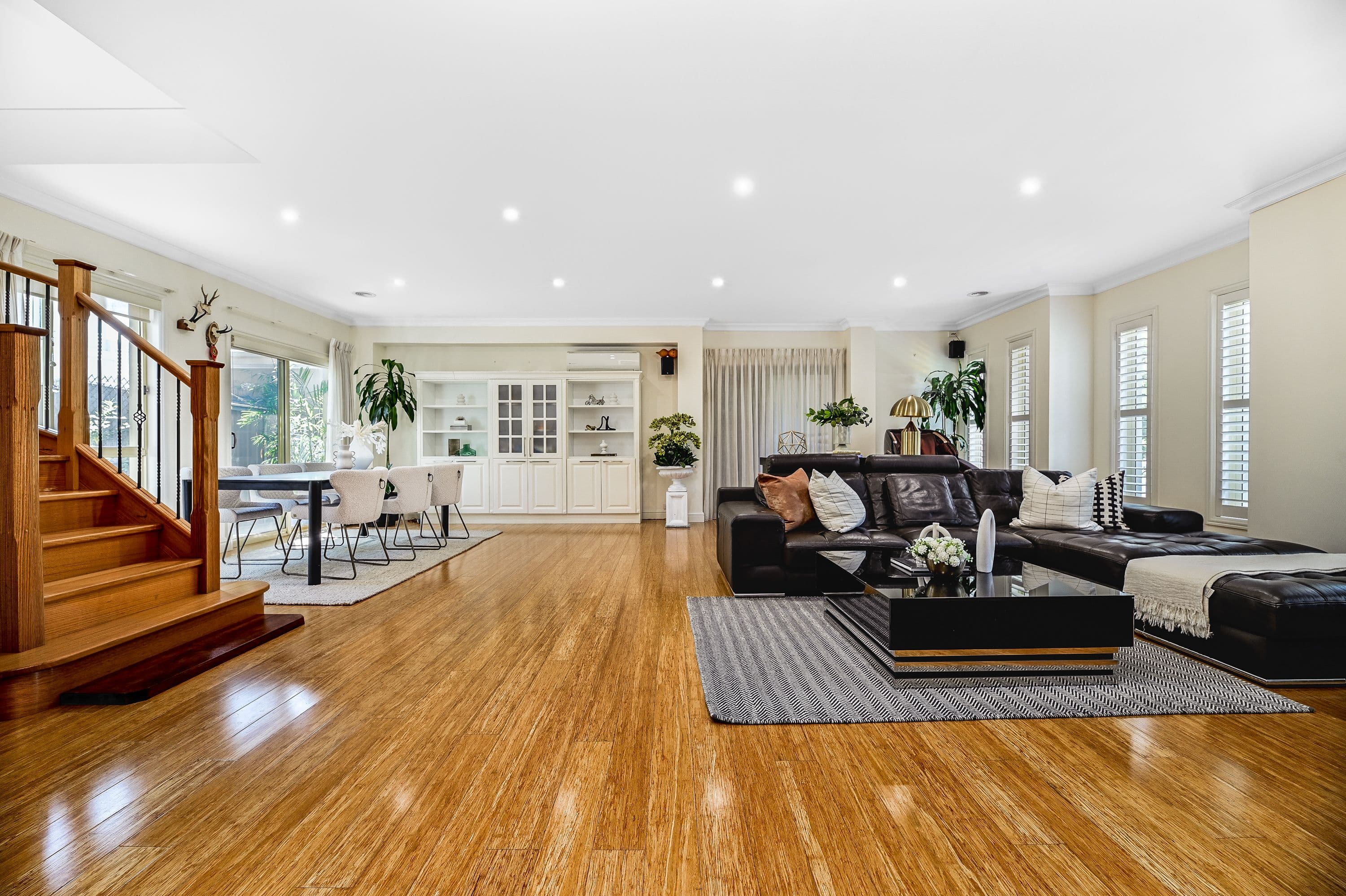15 Nottingham Street, Glen Waverley VIC 3150, Glen Waverley - Thumbnail 2