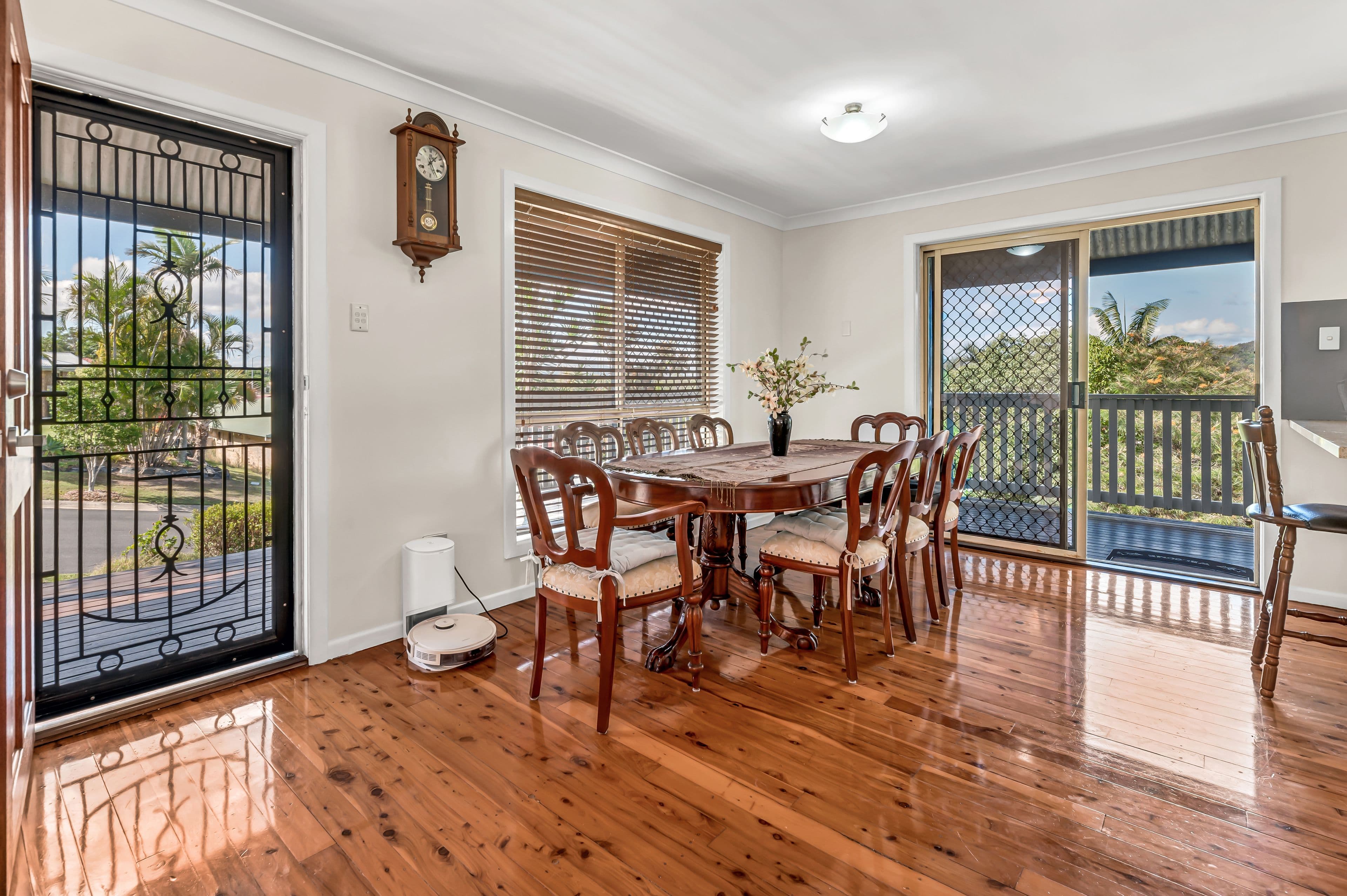 6 Lenna Court, Mount Warren Park QLD 4207, Mount Warren Park - Thumbnail 2