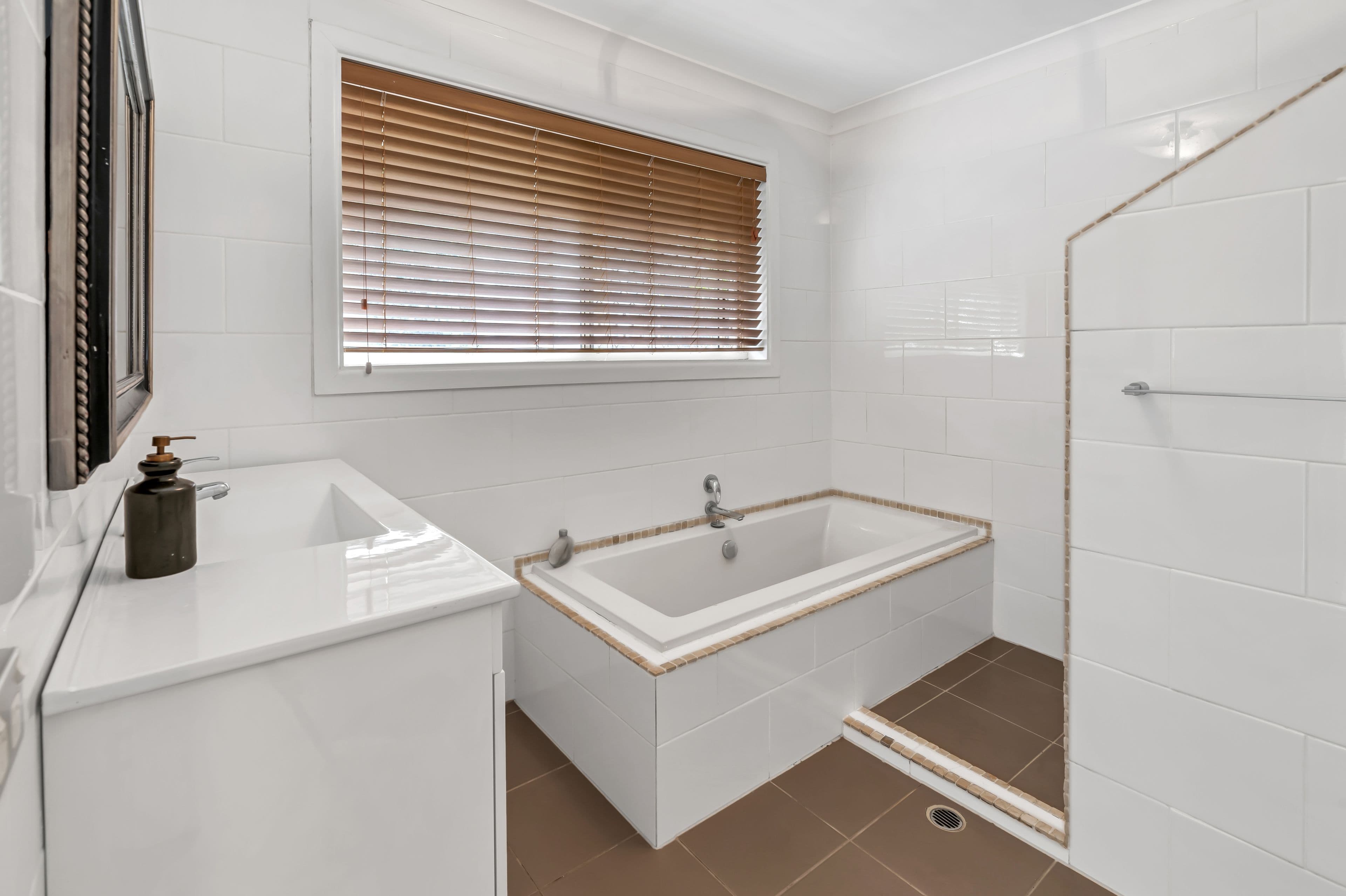 6 Lenna Court, Mount Warren Park QLD 4207, Mount Warren Park - Thumbnail 7