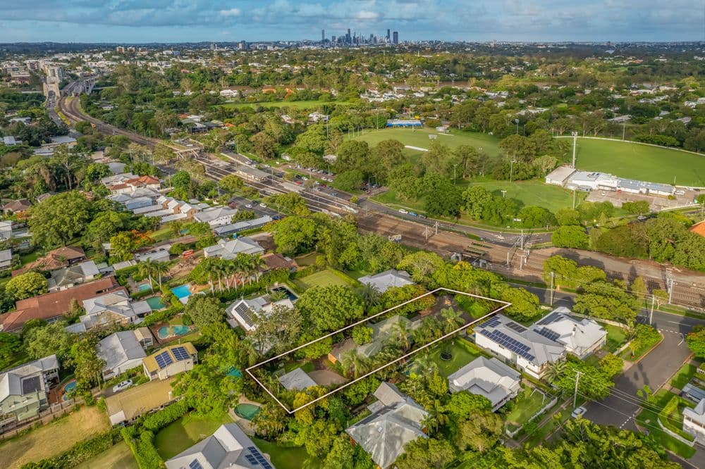 153 Honour Avenue, Chelmer QLD 4068, Chelmer - Thumbnail 3