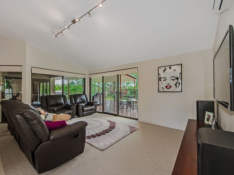 26 Aberdeen Court, HIGHLAND PARK QLD 4211, Highland Park - Thumbnail 6