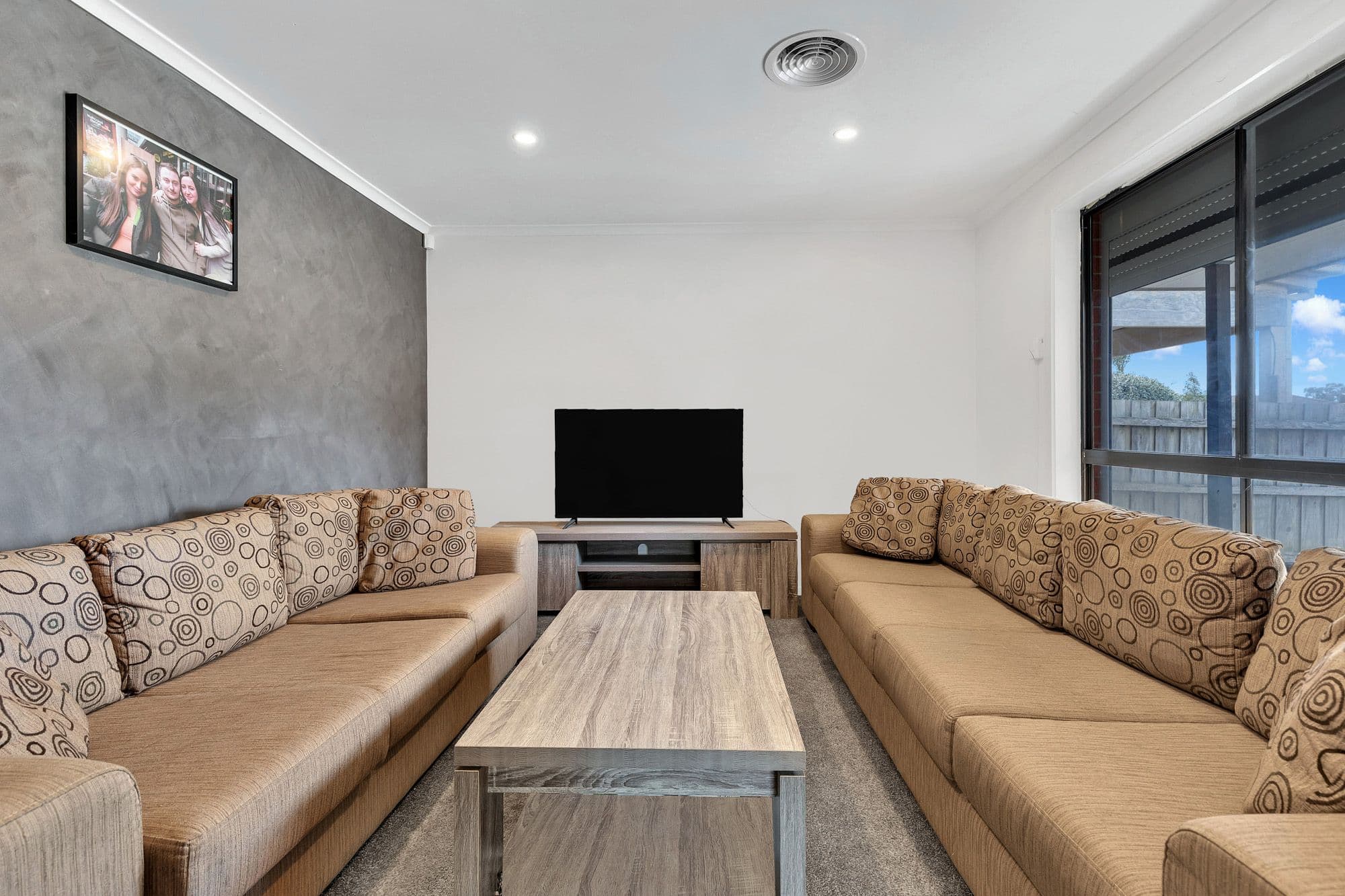 15 Tigris Close, Werribee VIC 3030, Werribee - Thumbnail 3