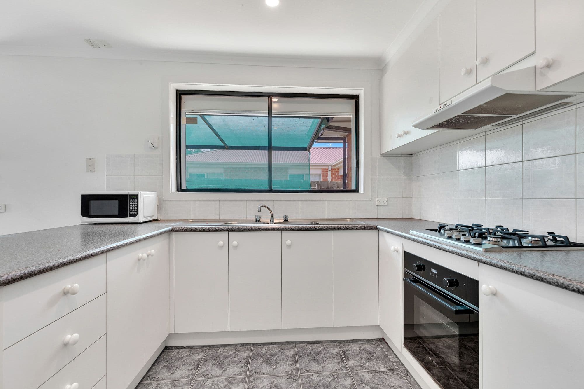 15 Tigris Close, Werribee VIC 3030, Werribee - Thumbnail 6