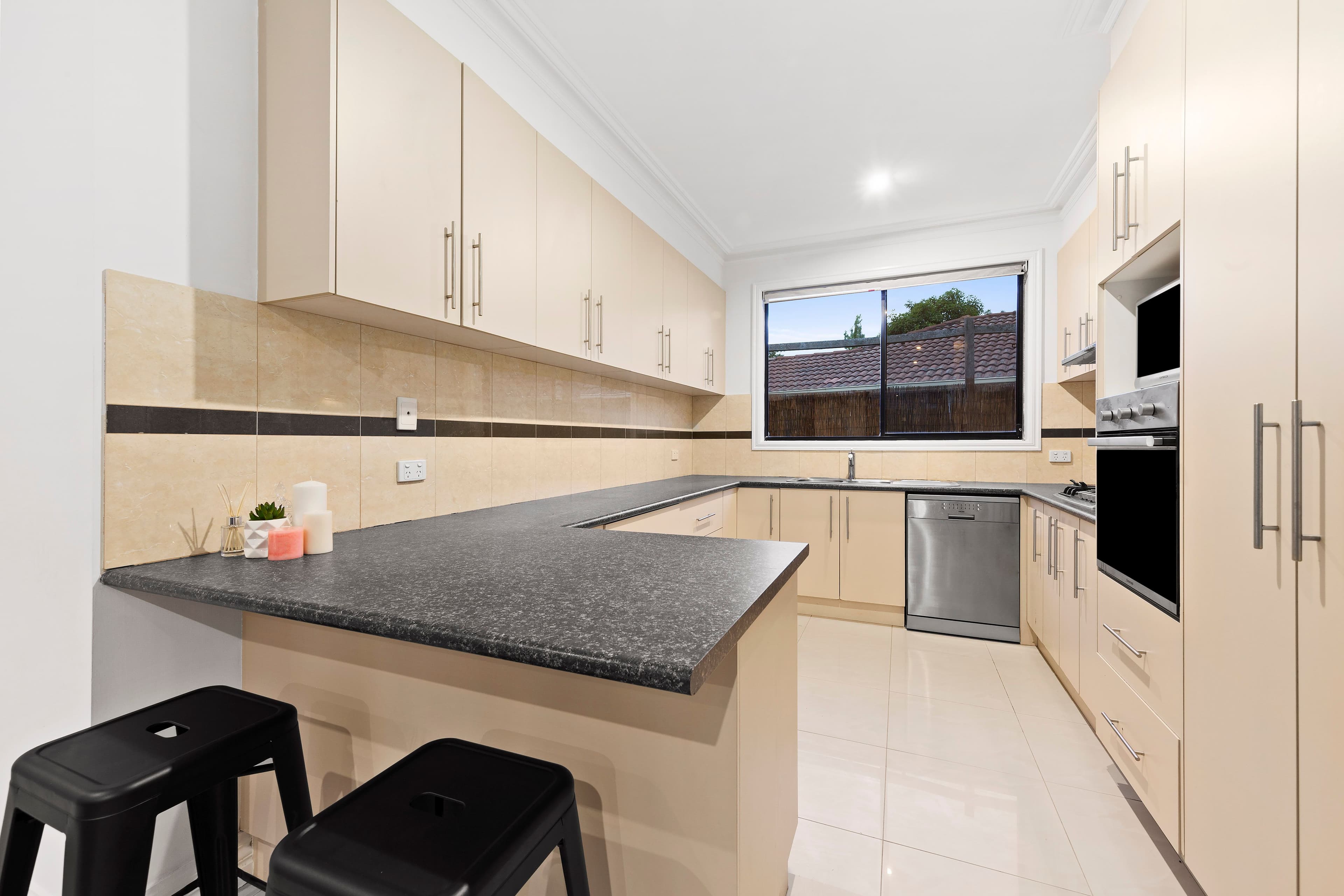 183 Dandelion Drive, Rowville VIC 3178, Rowville - Thumbnail 2