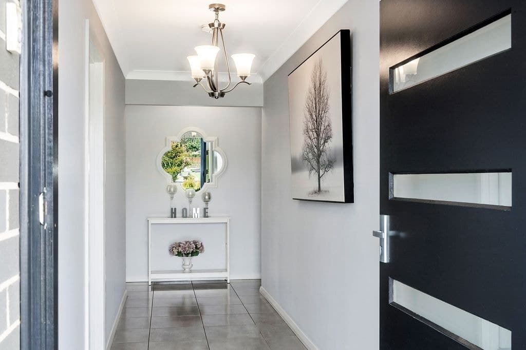 18 Kamilaroi Crescent, Braemar - Thumbnail 2